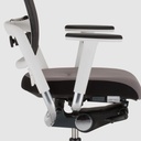 office-chairs_1-1_xenium-7.jpg
