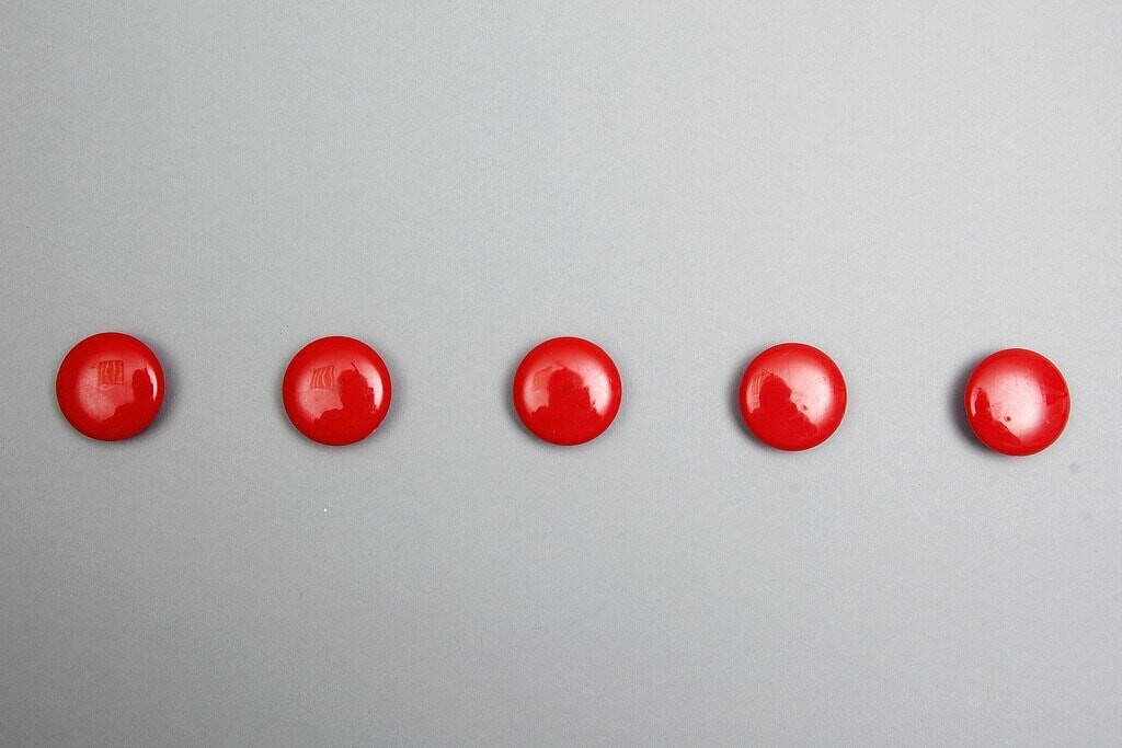 LOT DE 5 AIMANTS POUR GLASSBOARD